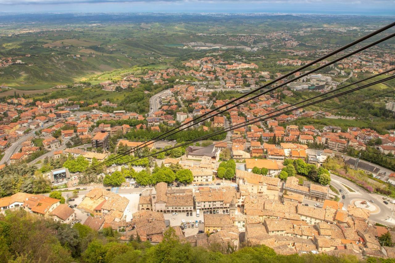 Lodge Holidays - Glamping San Marino Buitenkant foto